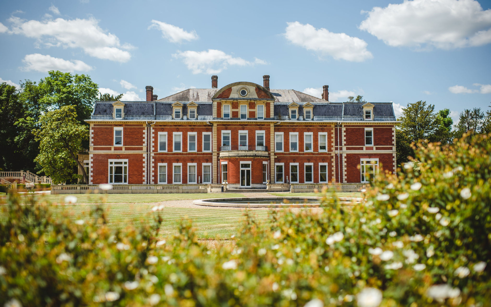 Surrey's best-kept secret. Discover Fetcham Park serviced offices, meeting rooms and venue hire